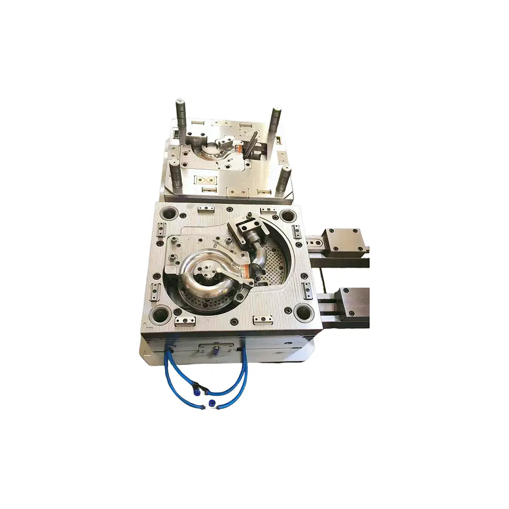 Complex tubular injection mould with precision sliders
